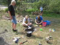  Harald, Lärka (steker potatisbullar på eget mos) och Malte i Örnen.