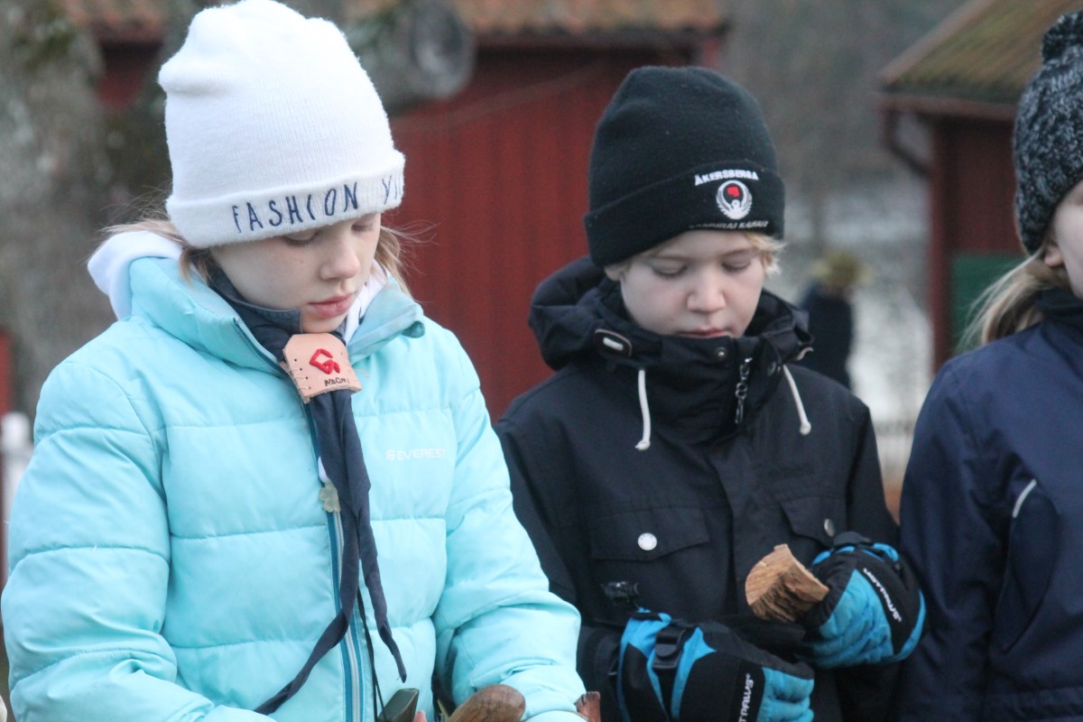 Naomi och Jake ska taelja